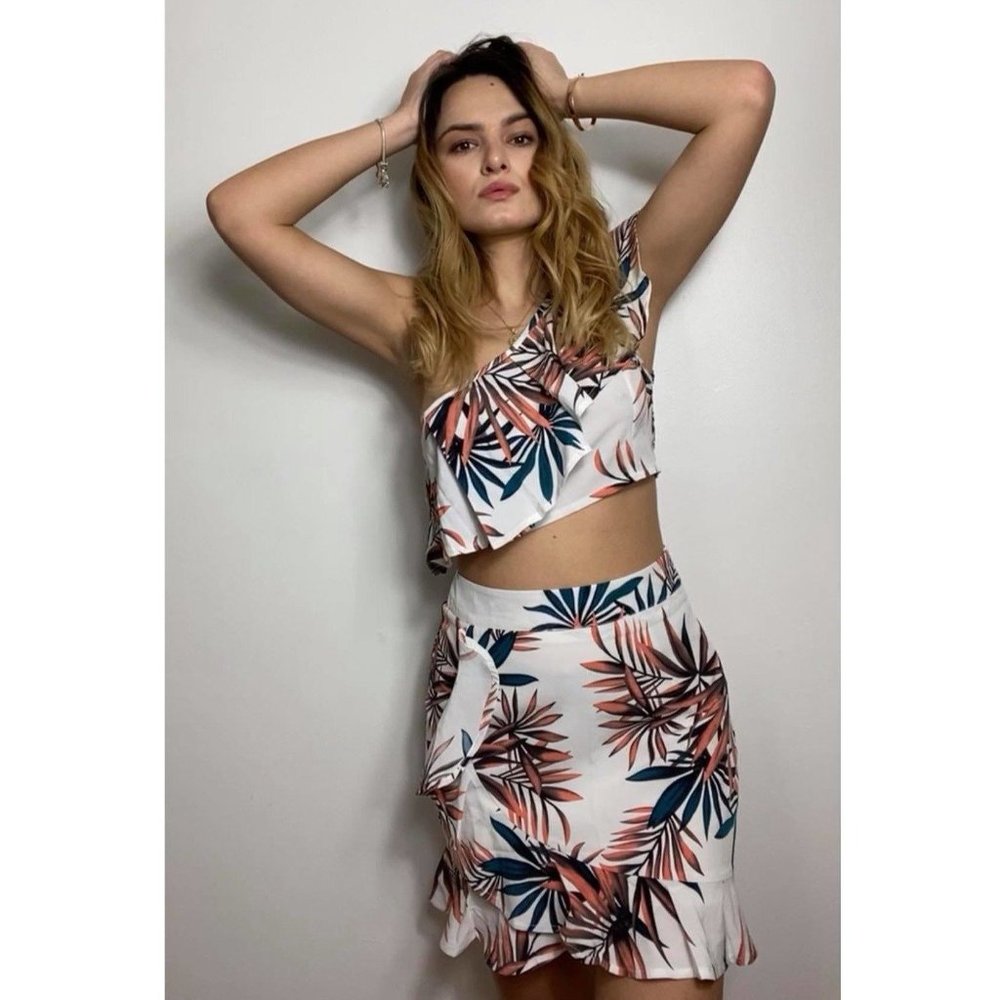 BOHO STYLE ONE SHOULDER SET